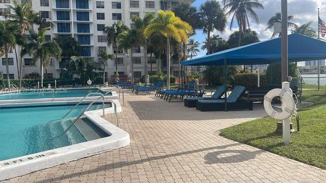 18181 NE 31st Ct 506, Aventura, FL 33160