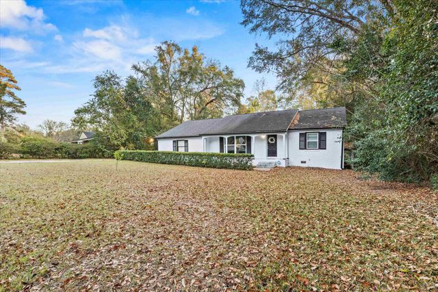 2121 Shady Oaks Drive, Tallahassee, FL 32303