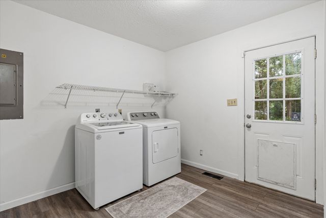 2121 Shady Oaks Drive, Tallahassee, FL 32303