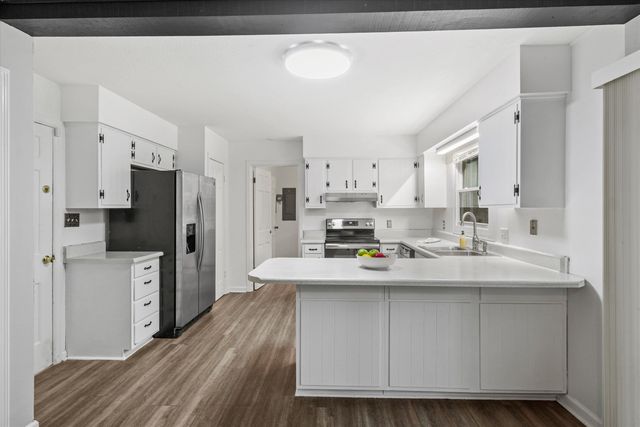 2121 Shady Oaks Drive, Tallahassee, FL 32303