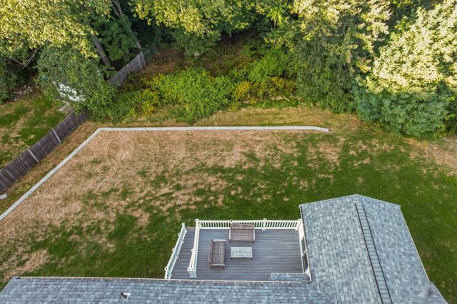 16 Bacon Rd, Framingham, MA 01701