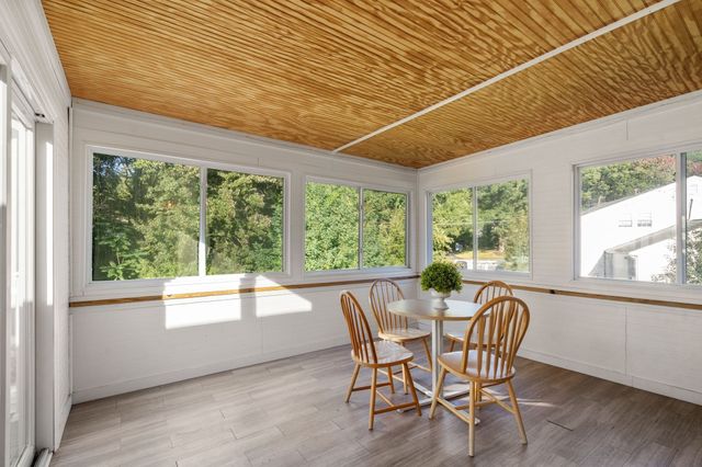 16 Bacon Rd, Framingham, MA 01701