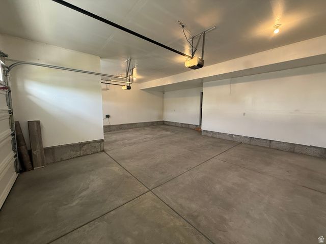 1867 W 2135 S, Woods Cross, UT 84087