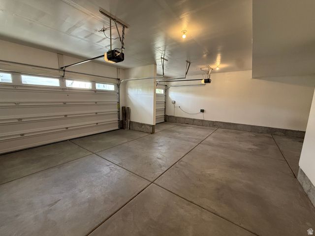 1867 W 2135 S, Woods Cross, UT 84087