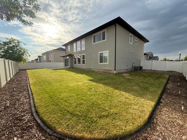 1867 W 2135 S, Woods Cross, UT 84087
