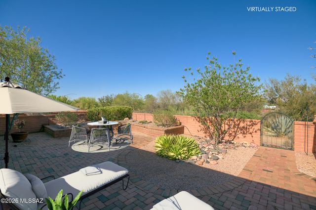 841 S Camino Del Monte, Green Valley, AZ 85614