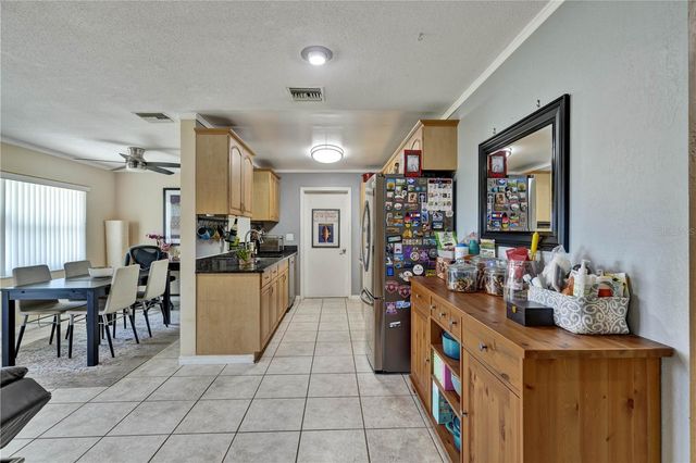 843 BROCKWAY AVENUE, Orlando, FL 32807