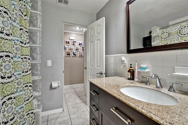 843 BROCKWAY AVENUE, Orlando, FL 32807