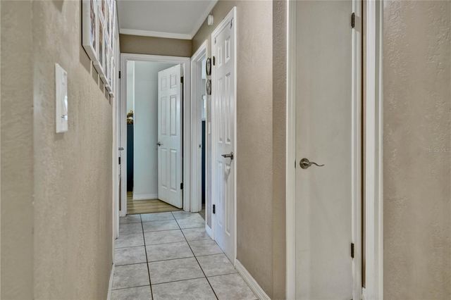 843 BROCKWAY AVENUE, Orlando, FL 32807