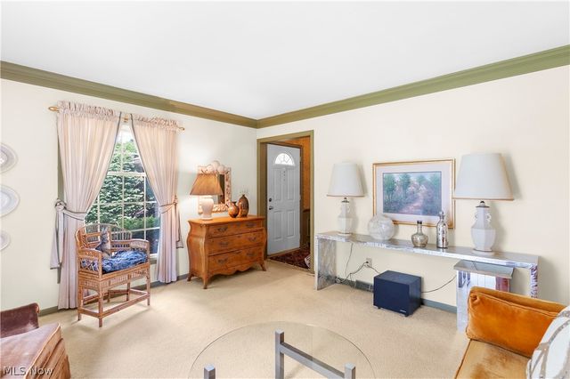 8149 Glenwood Avenue, Youngstown, OH 44512