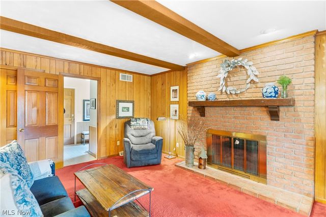 8149 Glenwood Avenue, Youngstown, OH 44512