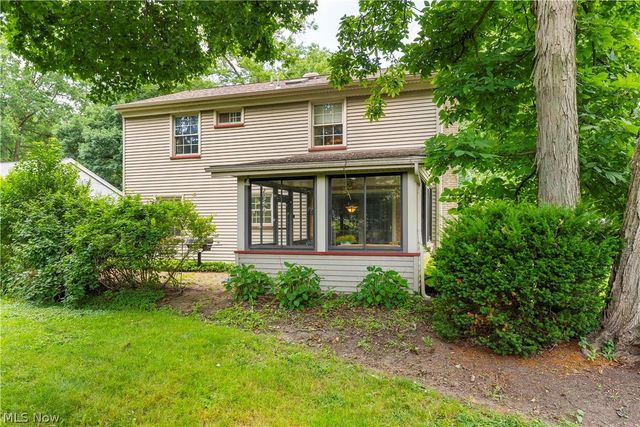 8149 Glenwood Avenue, Youngstown, OH 44512