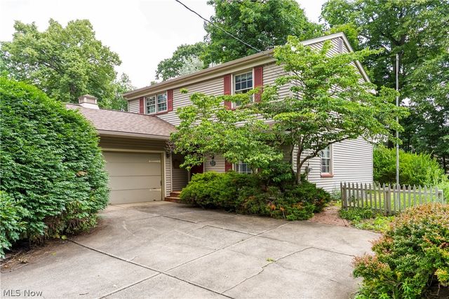 8149 Glenwood Avenue, Youngstown, OH 44512