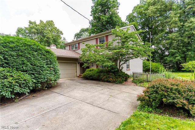 8149 Glenwood Avenue, Youngstown, OH 44512