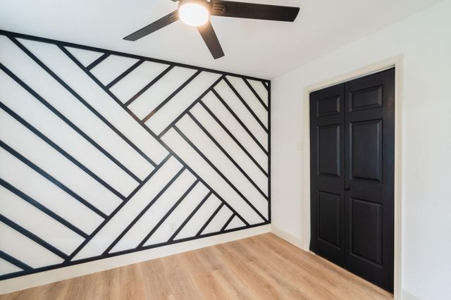 1402 Bayou Shore Drive, Galveston, TX 77551