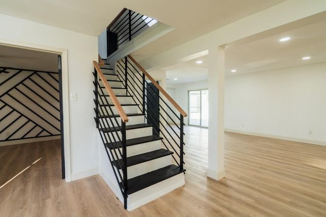 1402 Bayou Shore Drive, Galveston, TX 77551
