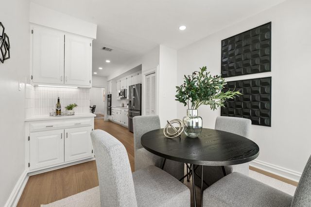 155 Sage Road, Houston, TX 77056