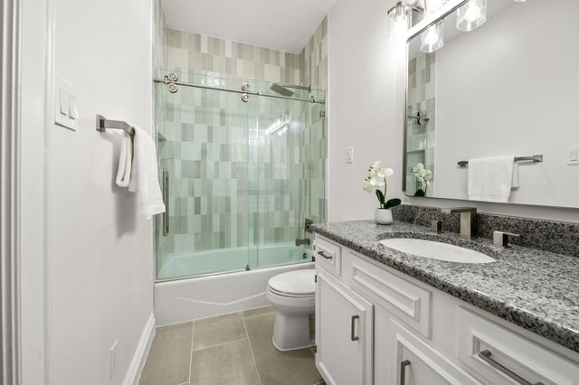 155 Sage Road, Houston, TX 77056
