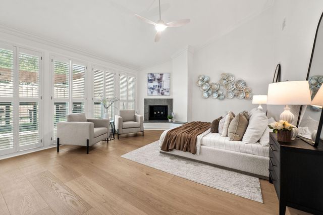 155 Sage Road, Houston, TX 77056