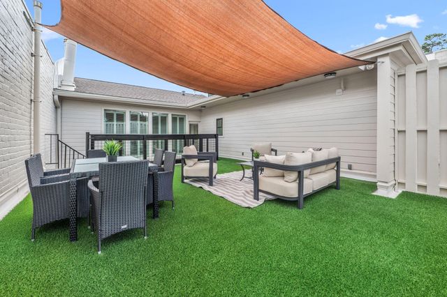 155 Sage Road, Houston, TX 77056