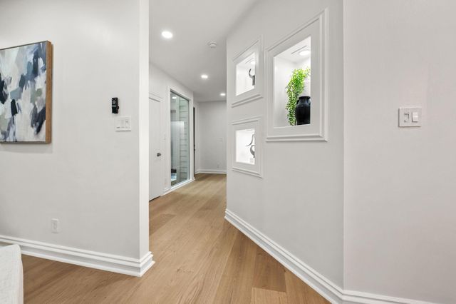 155 Sage Road, Houston, TX 77056