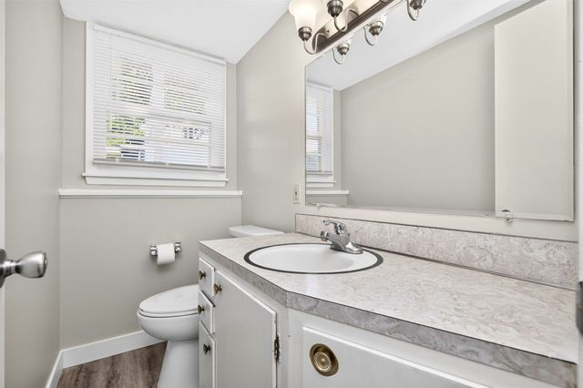 8416 Airline Avenue, Urbandale, IA 50322