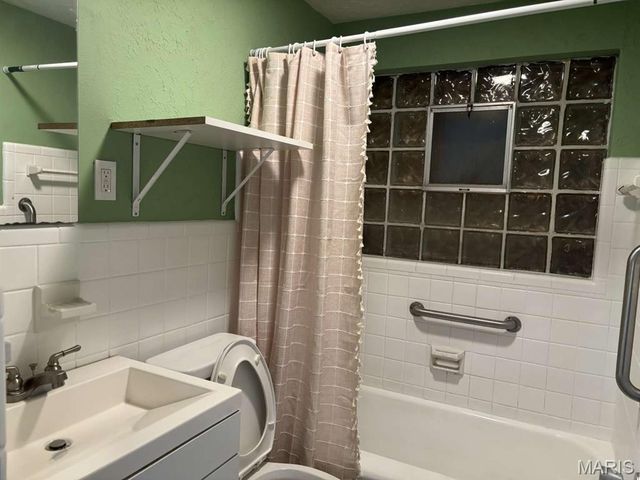 6835 Chamberlain Anex, St Louis, MO 63130
