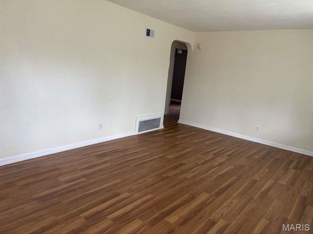 6835 Chamberlain Anex, St Louis, MO 63130