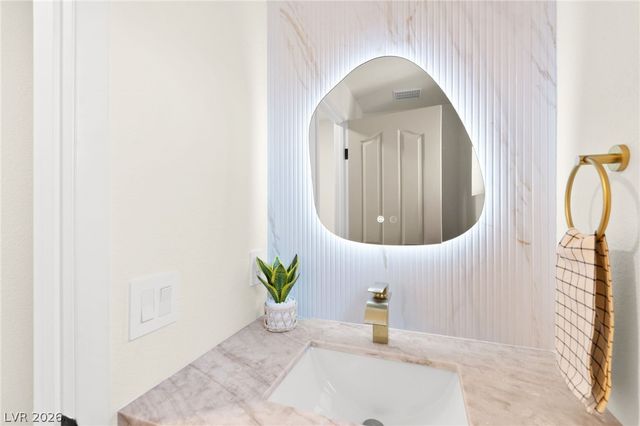 53 Evvie Court, Henderson, NV 89012