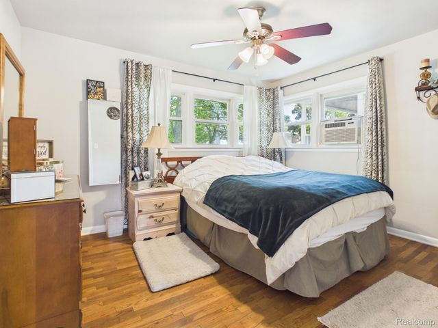 213 Sawyer Street, Grand Blanc, MI 48439