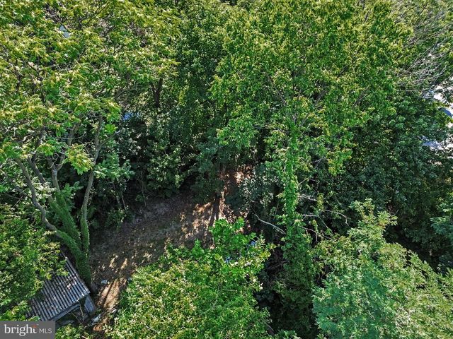 318 LINDEN ST, Columbia, PA 17512