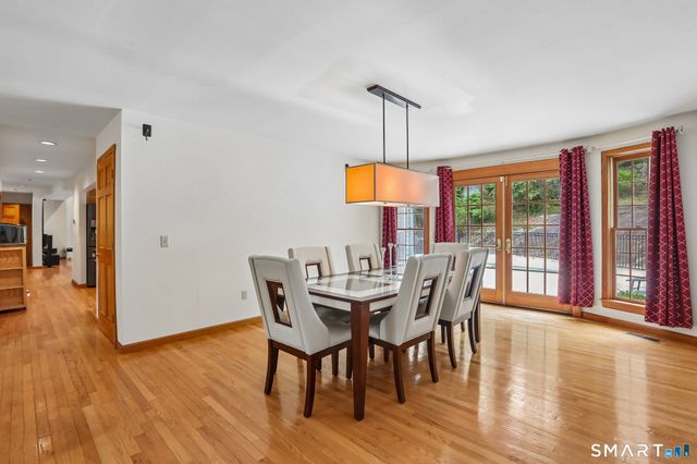 2 Drummers Lane, New Fairfield, CT 06812