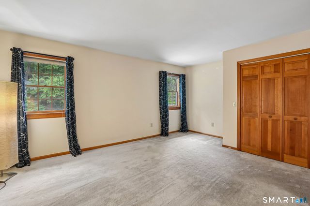 2 Drummers Lane, New Fairfield, CT 06812