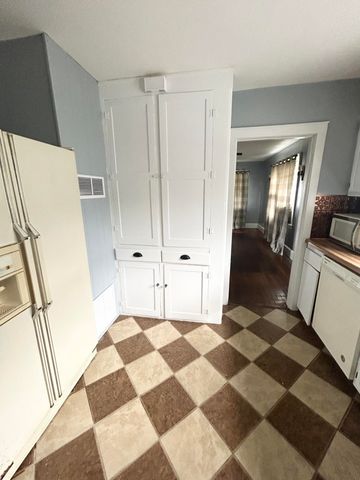 546 Front Street, Vanceburg, KY 41179