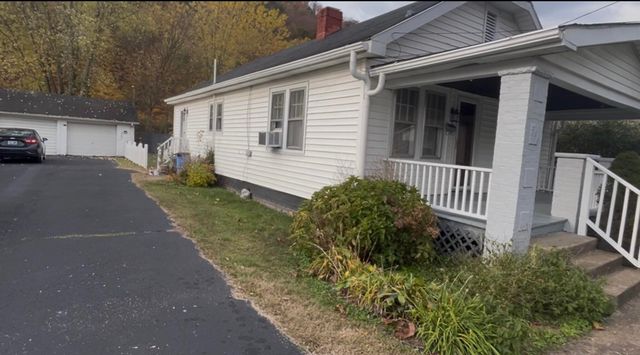 546 Front Street, Vanceburg, KY 41179