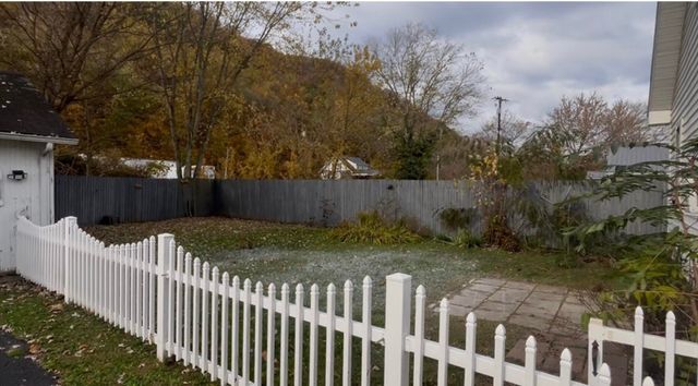 546 Front Street, Vanceburg, KY 41179