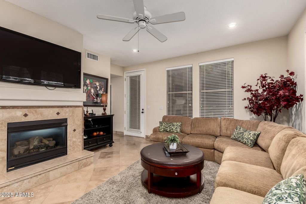 15221 N CLUBGATE Drive 1121, Scottsdale, AZ 85254 — photo 3