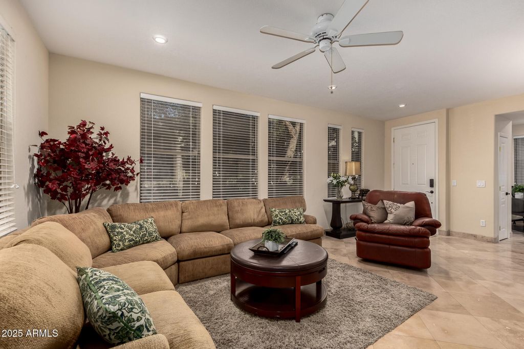 15221 N CLUBGATE Drive 1121, Scottsdale, AZ 85254 — photo 4