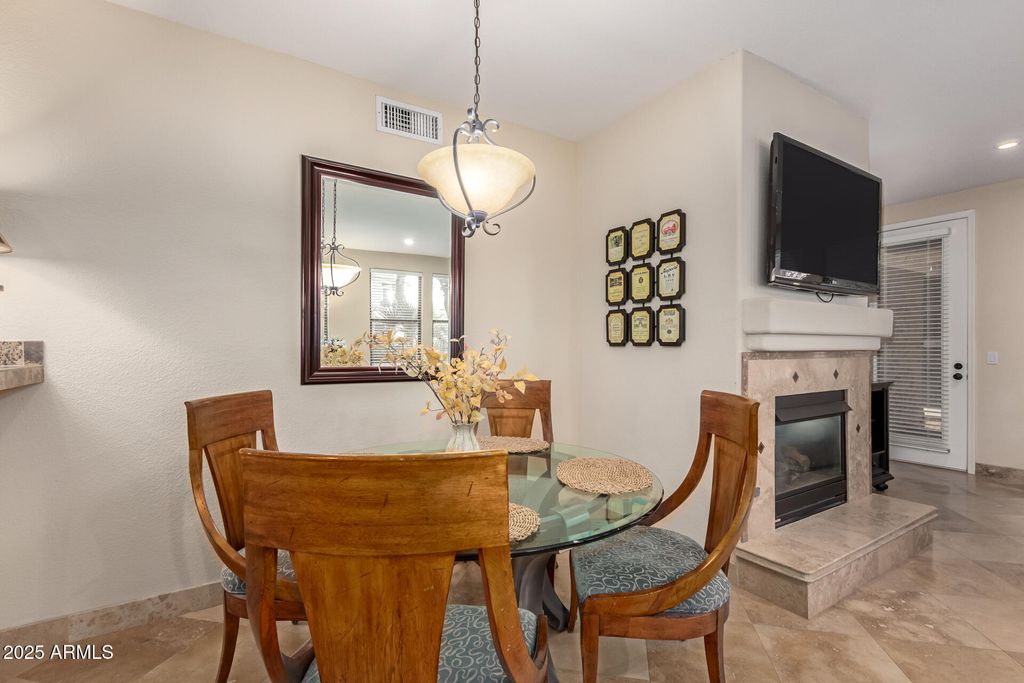 15221 N CLUBGATE Drive 1121, Scottsdale, AZ 85254 — photo 5