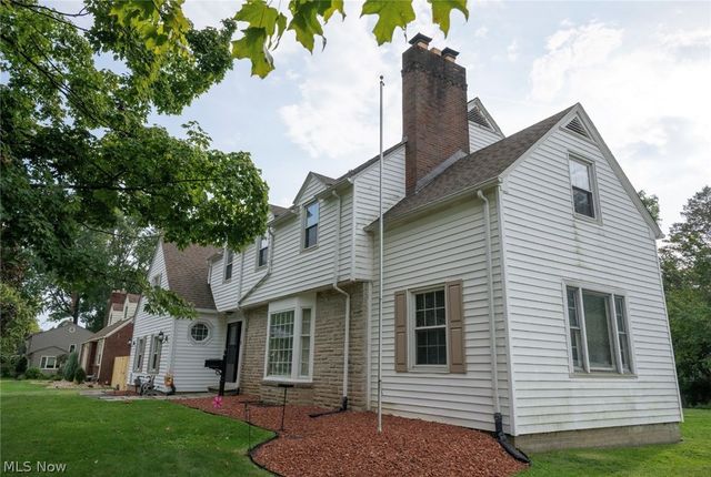 273 Griswold Drive, Youngstown, OH 44512