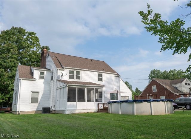 273 Griswold Drive, Youngstown, OH 44512