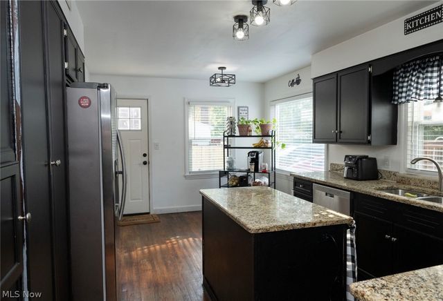 273 Griswold Drive, Youngstown, OH 44512