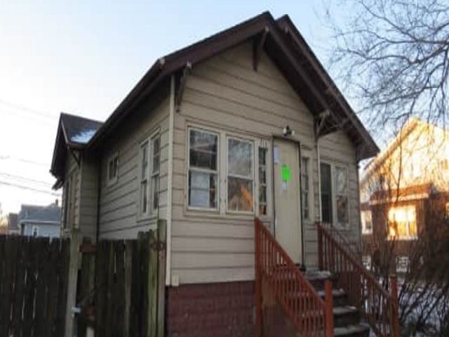 213 157th Street, Calumet City, IL 60409