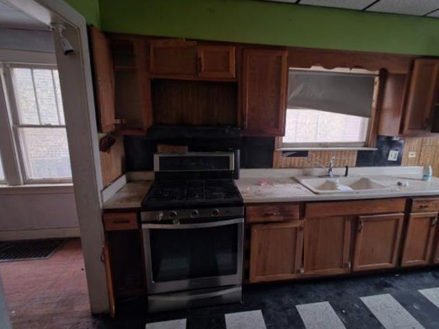 213 157th Street, Calumet City, IL 60409