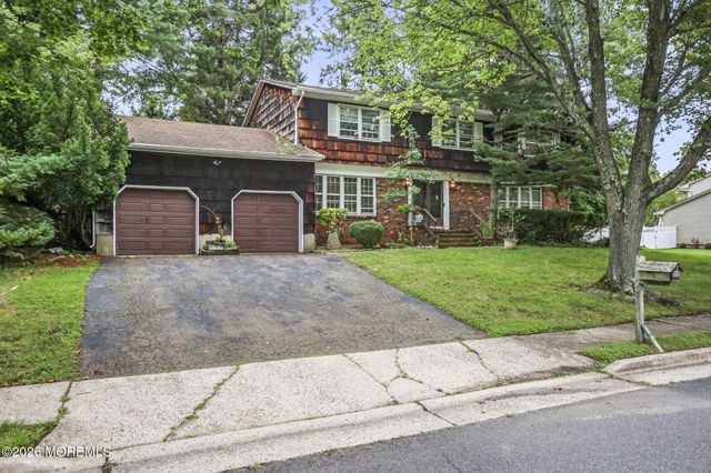 5 Spencer Circle, Marlboro, NJ 07746