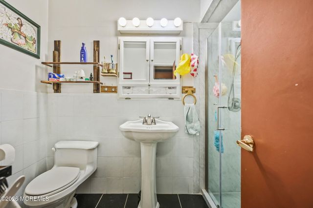 5 Spencer Circle, Marlboro, NJ 07746