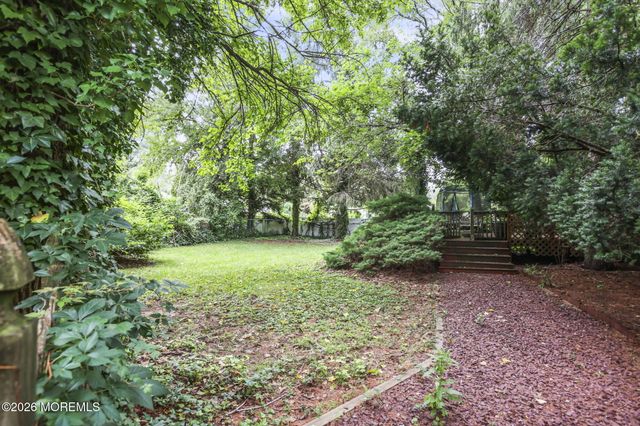 5 Spencer Circle, Marlboro, NJ 07746