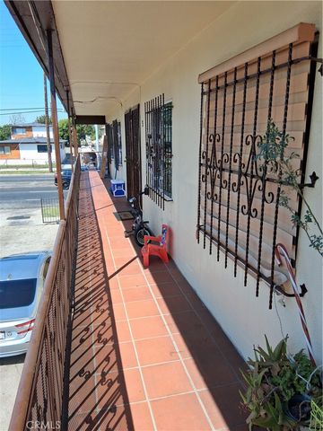 626 W Century, Los Angeles, CA 90044