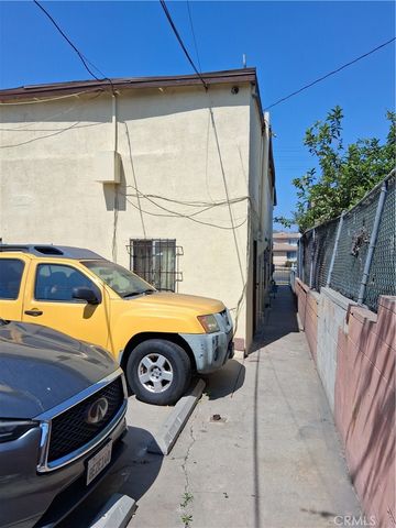 626 W Century, Los Angeles, CA 90044