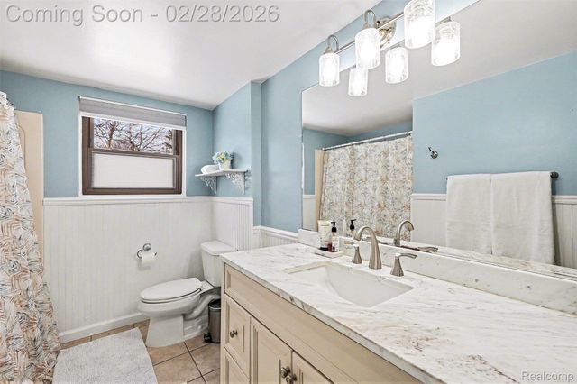 37635 Maas Drive, Sterling Heights, MI 48312